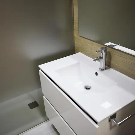 Ap2128 Apartment *